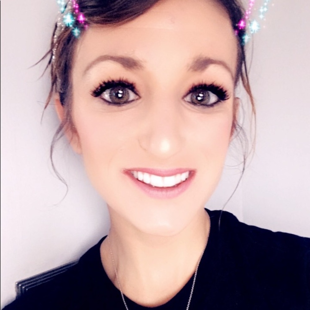 Meet your Posher, Erica